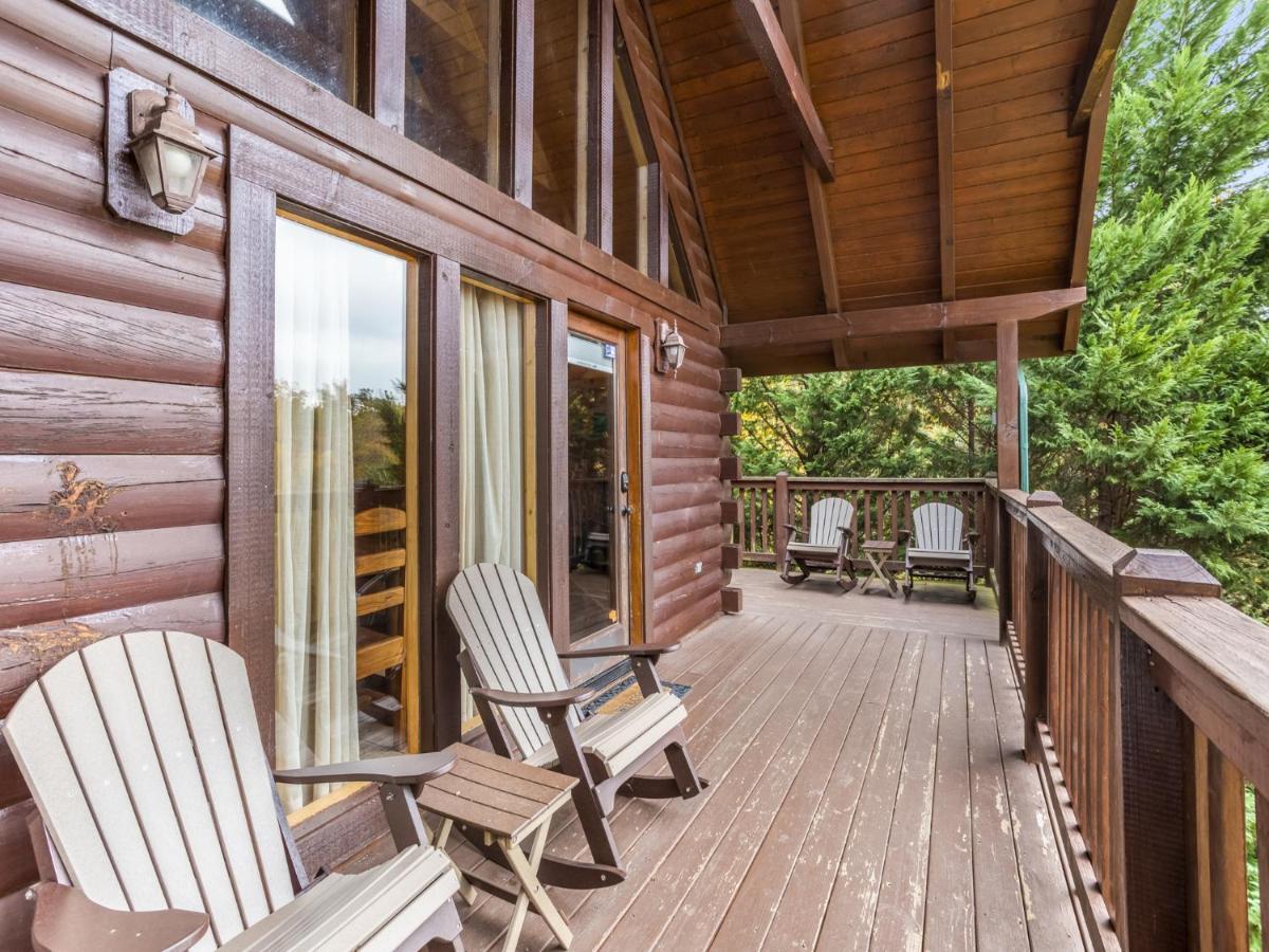 Saddle Ridge Villa Gatlinburg Exterior photo