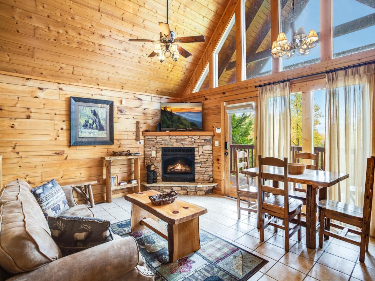Saddle Ridge Villa Gatlinburg Exterior photo