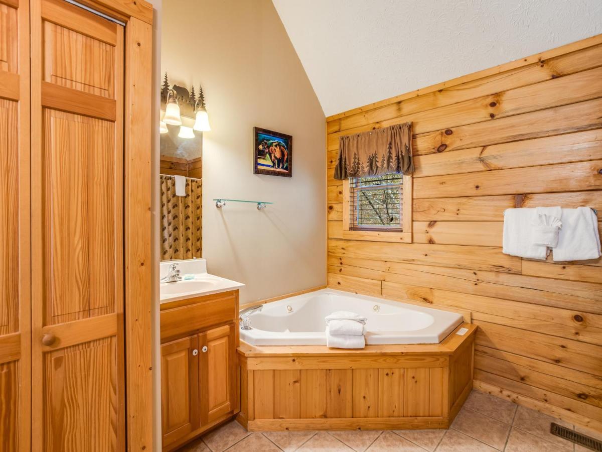Saddle Ridge Villa Gatlinburg Exterior photo