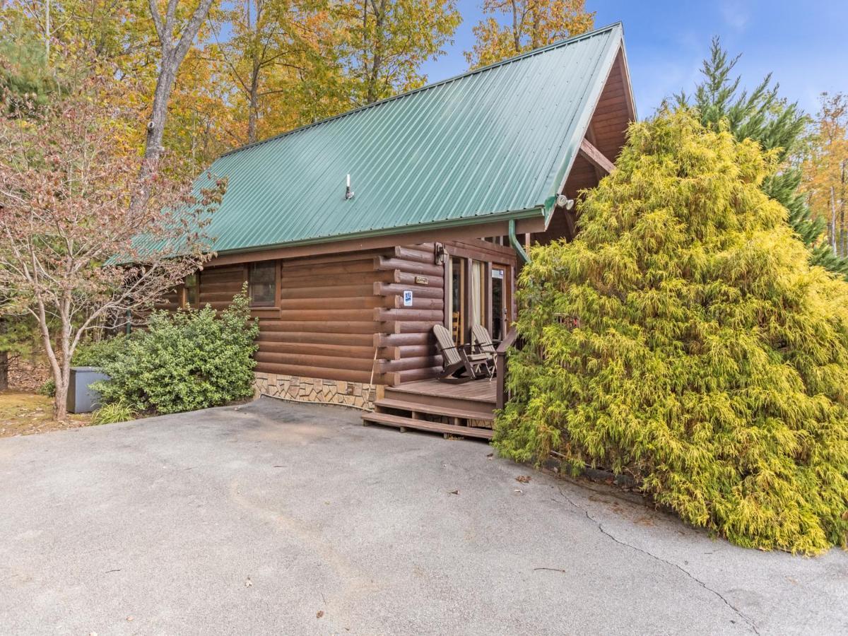 Saddle Ridge Villa Gatlinburg Exterior photo