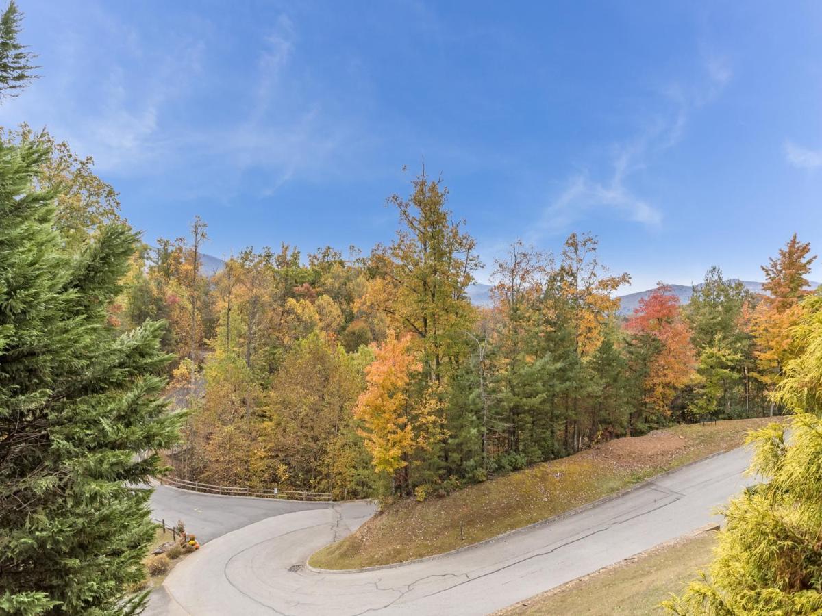 Saddle Ridge Villa Gatlinburg Exterior photo